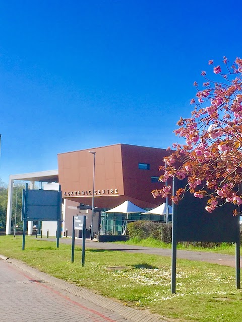 University of Buckingham Medical School at Milton Keynes University Hospital