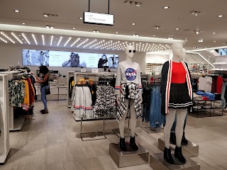 H&M