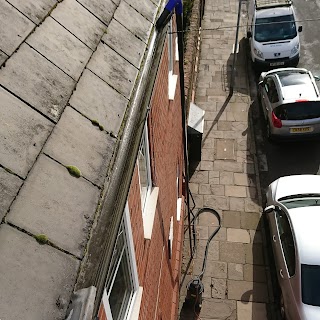 Roberts Window Cleaners