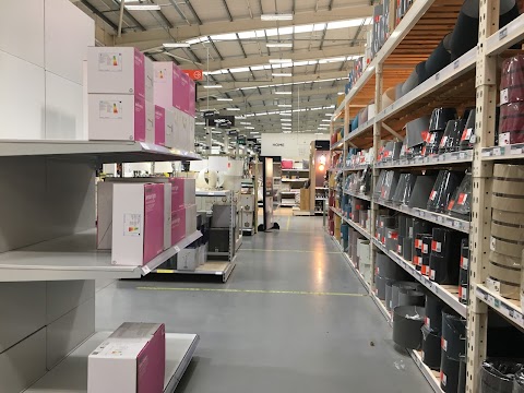 B&Q Oldham