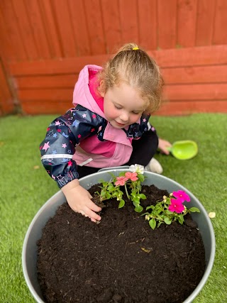 Red Balwn Day Nursery