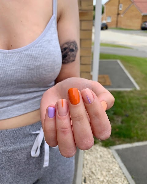 Charlotte Stevenson - Nail artist