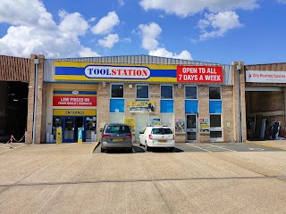 Toolstation Weybridge