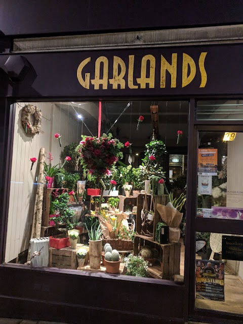 Garlands Florist Edinburgh - Florist - Wedding Flowers & Wreaths