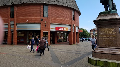 Iceland Supermarket Swansea