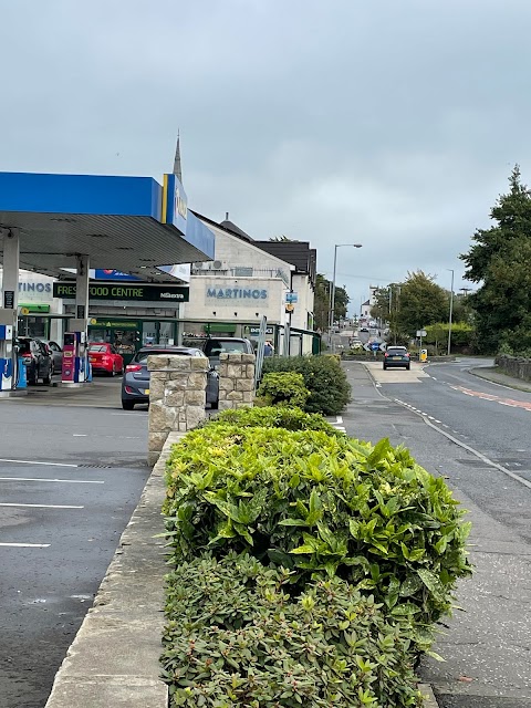 Maxol Service Station, O'Higgin's and Devlin