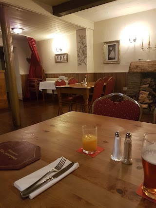 The Country Man Inn