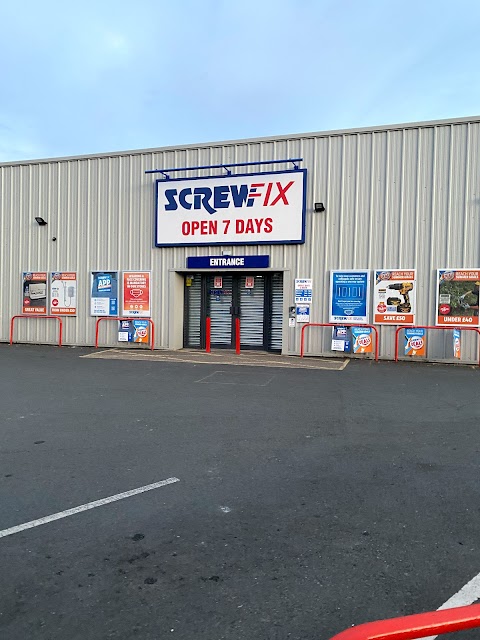 Screwfix Halifax