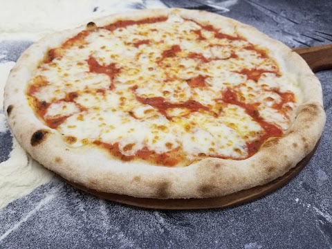 Tomato & Basil Pizzeria