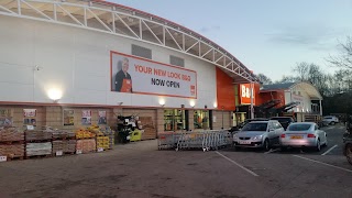 B&Q Hedge End