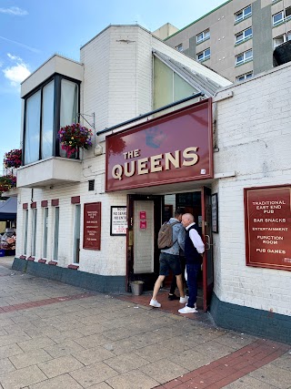 The Queens Pub