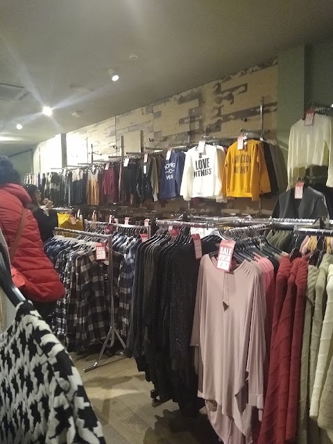 The Clothes Shop