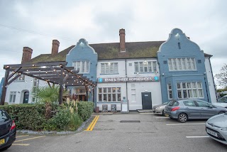 The Stag And Three Horseshoes