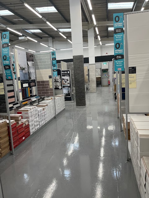 Topps Tiles Brighton - SUPERSTORE