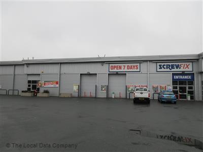 Screwfix Huddersfield - Leeds Road Trade Park