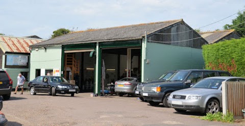 Mill House Garage