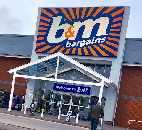 B&M Store