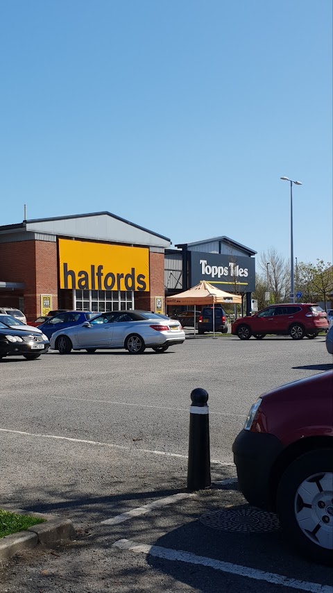 Halfords - Southport