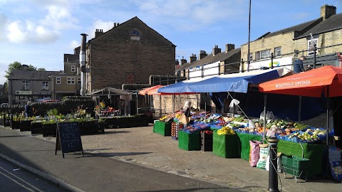 New Mills Outdoor Market