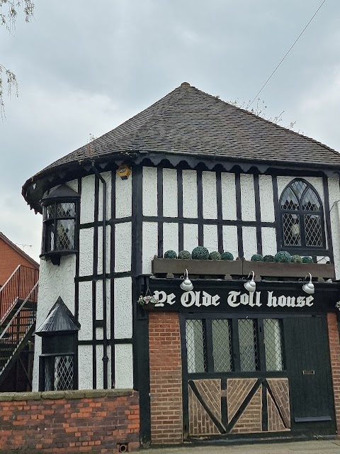 Ye Olde Toll House