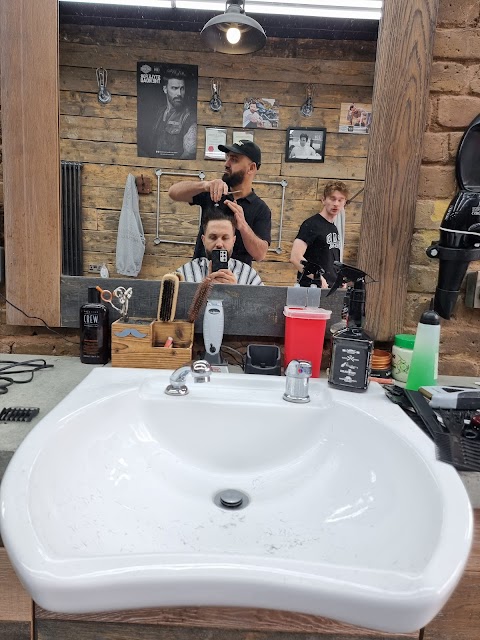 Oval Barbers