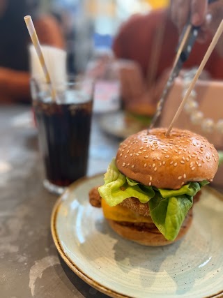 Gourmet Burger Kitchen (GBK)