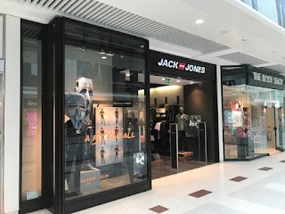 JACK & JONES