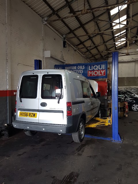 Car Experts Castleford