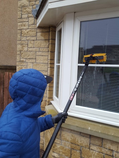 CLEARCLEANSHINE Window Cleaning