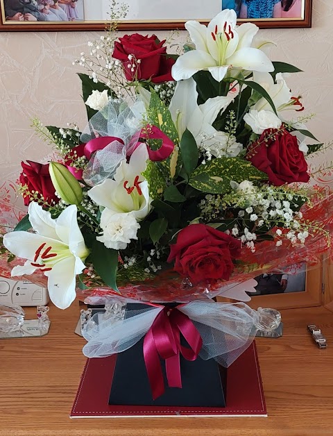 Ellie's Flowers Birstall & Cleckheaton Ltd