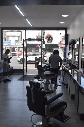 Wellcutt Unisex Salon