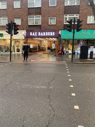 RAZ BARBERS SELESDON