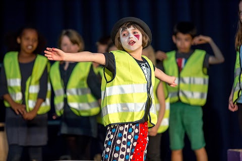 Travelling Light Theatre Company