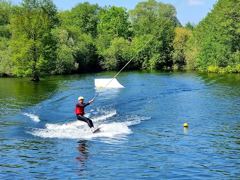 Thorpe Lakes Aqua Park