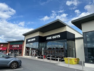 Five Guys Boucher Crescent