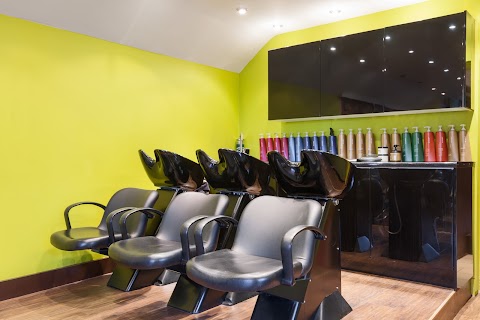 House 76 Hairdressing