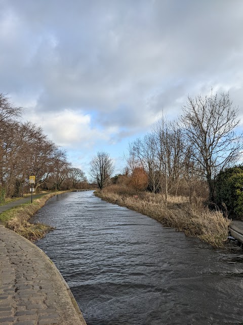 Union canal towpath