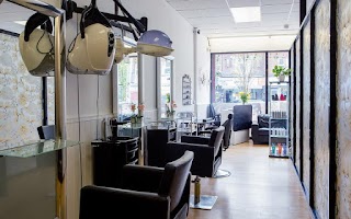 Dimple’s Beauty Lounge