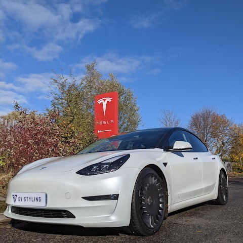 Tesla Service Milton Keynes Northfield Dr.