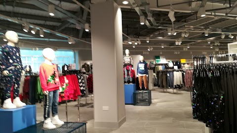 H&M