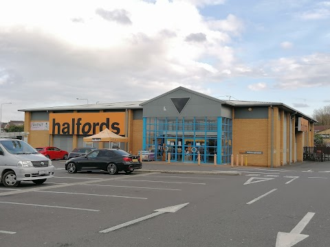 Halfords - Bangor