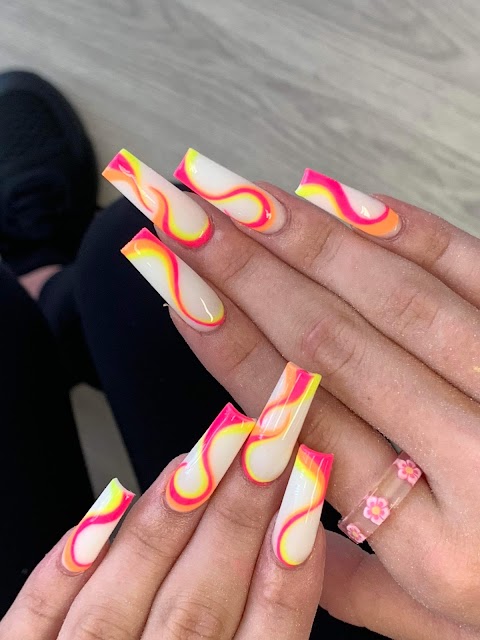 Luxury Nails