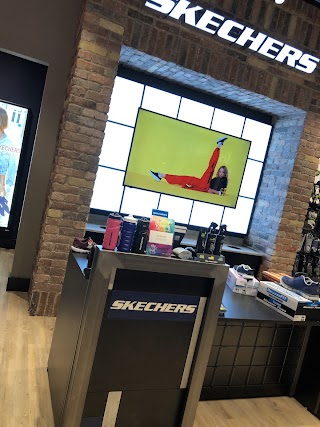 Skechers