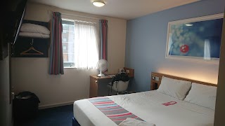 Travelodge Bolton Central River Street