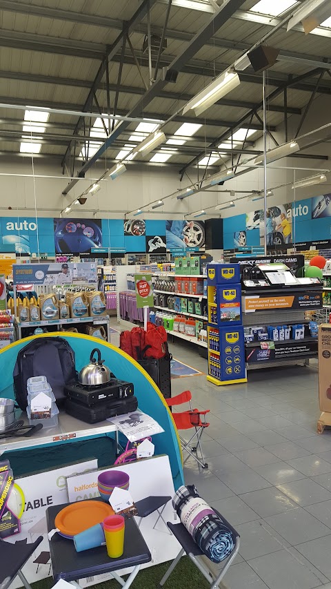 Halfords - Shoreham-by-Sea