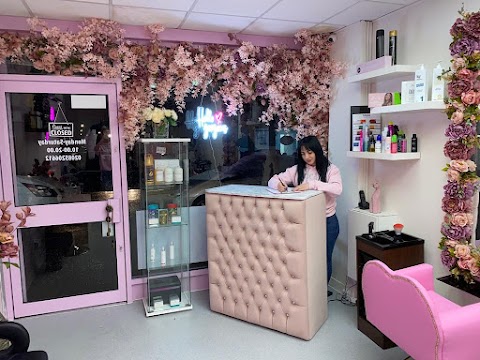 Doll Hair & Beauty Salon