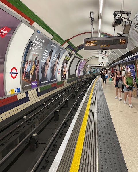 Piccadilly Circus