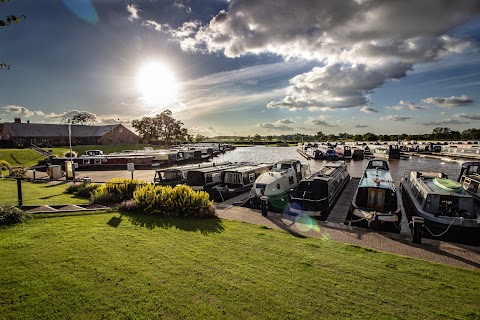 Aqueduct Marina and Caravan Park