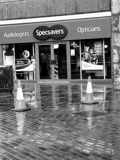 Specsavers Opticians and Audiologists - Neath