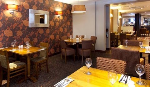 Premier Inn London Ealing hotel